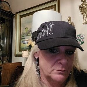 Meet your Posher, Darla